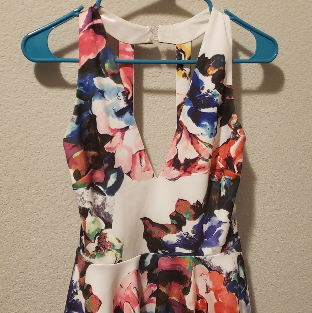 Bebe dress